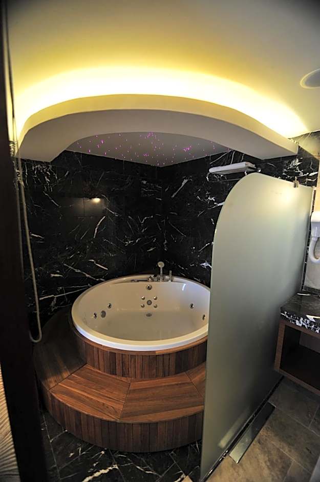 Grand Cenas Hotel
