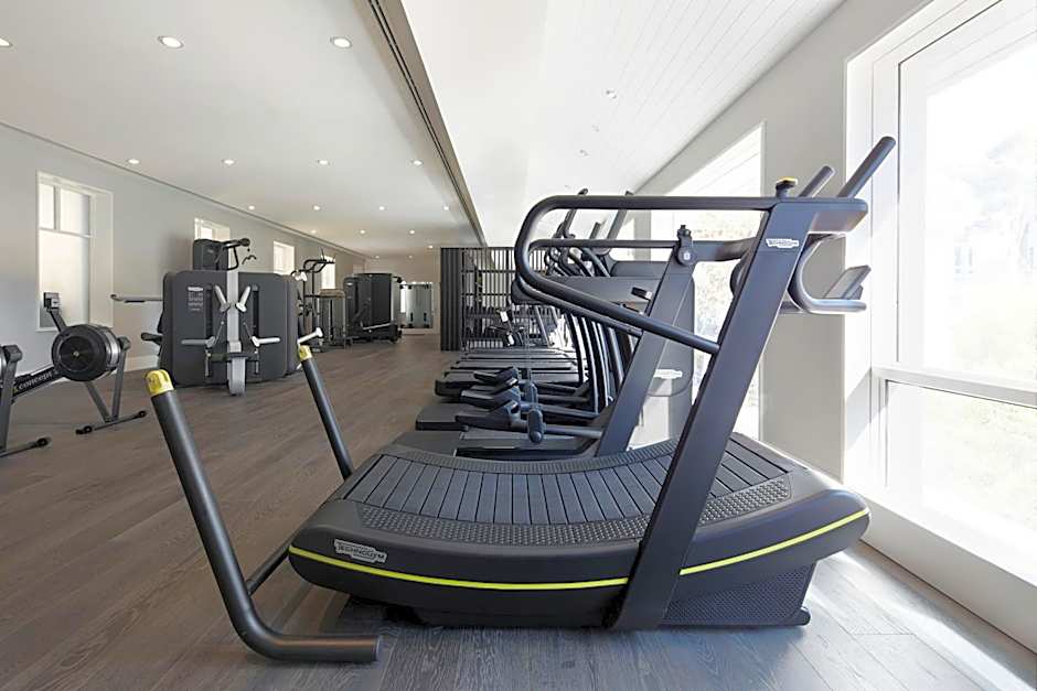 Little National Hotel