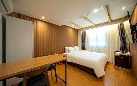 Changwon Sangnamdong Hotel T.T