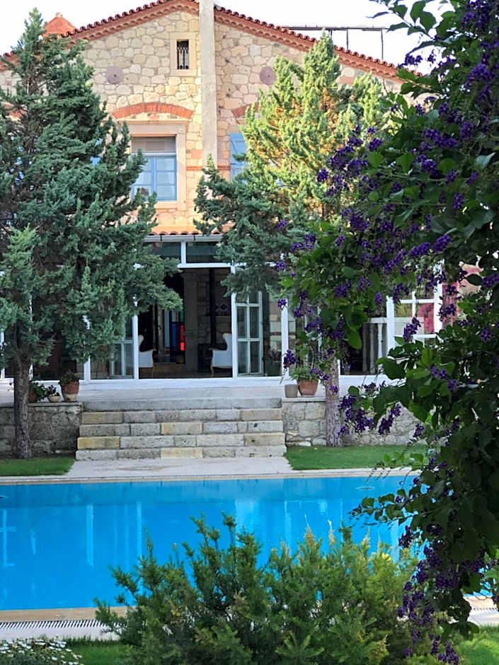 Alacati Zeytin Konak Hotel