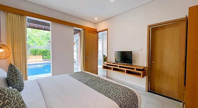 Apple Villa and Studio Seminyak