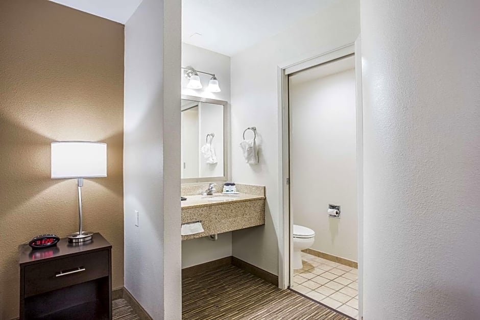 Quality Inn & Suites Meridian - West Boise