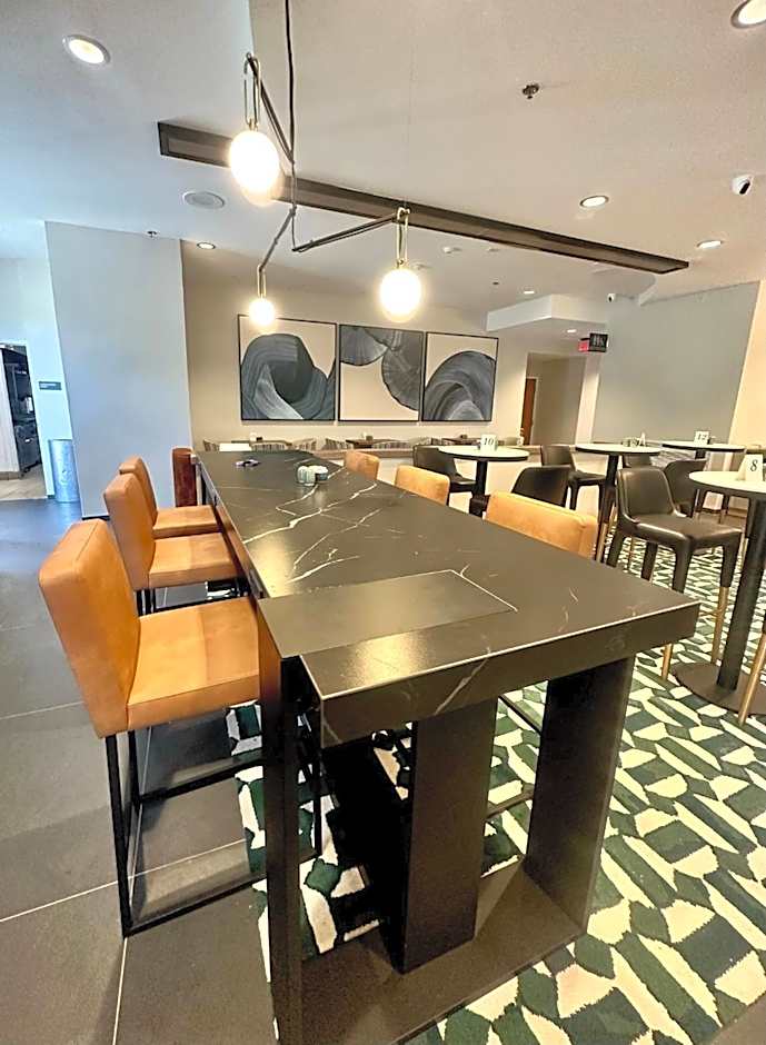 Delta Hotels by Marriott Colonial Heights
