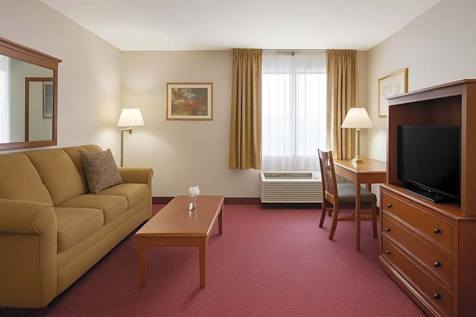 Ramada by Wyndham Hawthorne/LAX