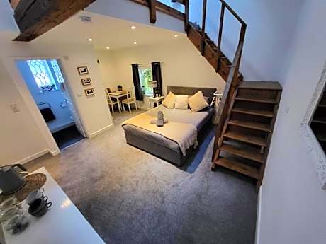 Hursley Rooms - The Dolphin