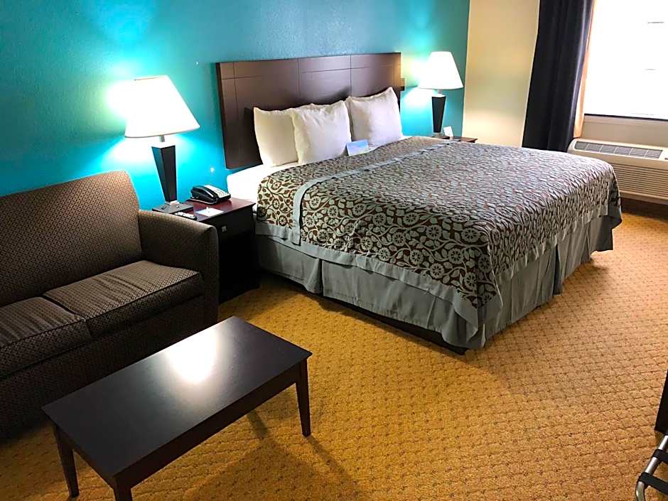 Days Inn & Suites by Wyndham Conroe North