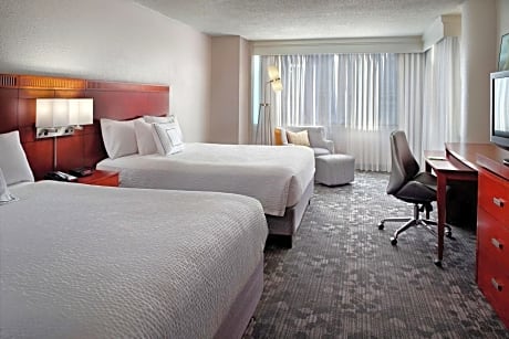 Mobility/Hearing Accessible Guestroom Two Queens Roll-In Shower