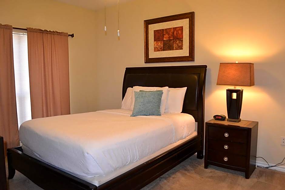 The Reside Fully Furnished Condos - Medical Stays Welcome