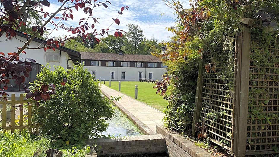 Europa Gatwick Hotel & Spa