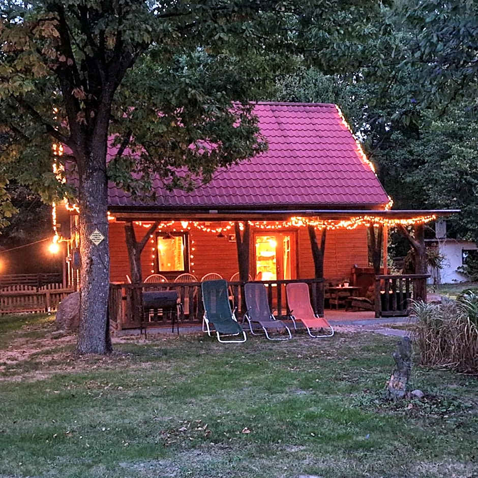 Ranczo w lesie - domki z jacuzzi