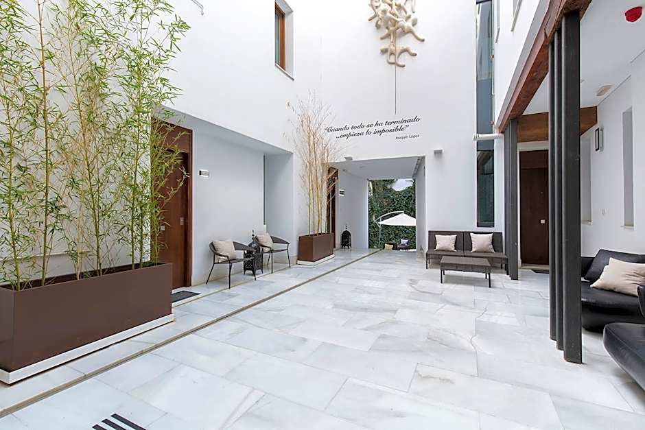 Elvira Suites