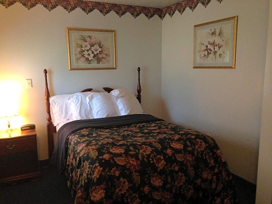 Fred's Inn Restaurant & Lodging