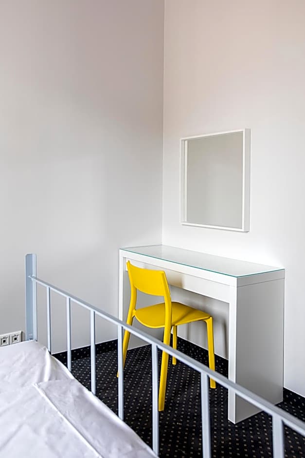 Inbed Hostel