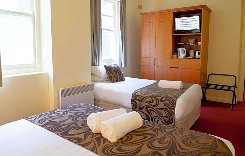 Linaker Art Deco Motel