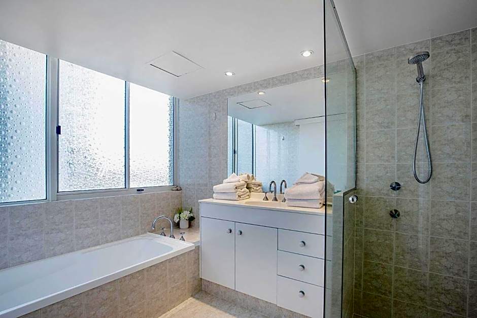 Dorchester On The Beach