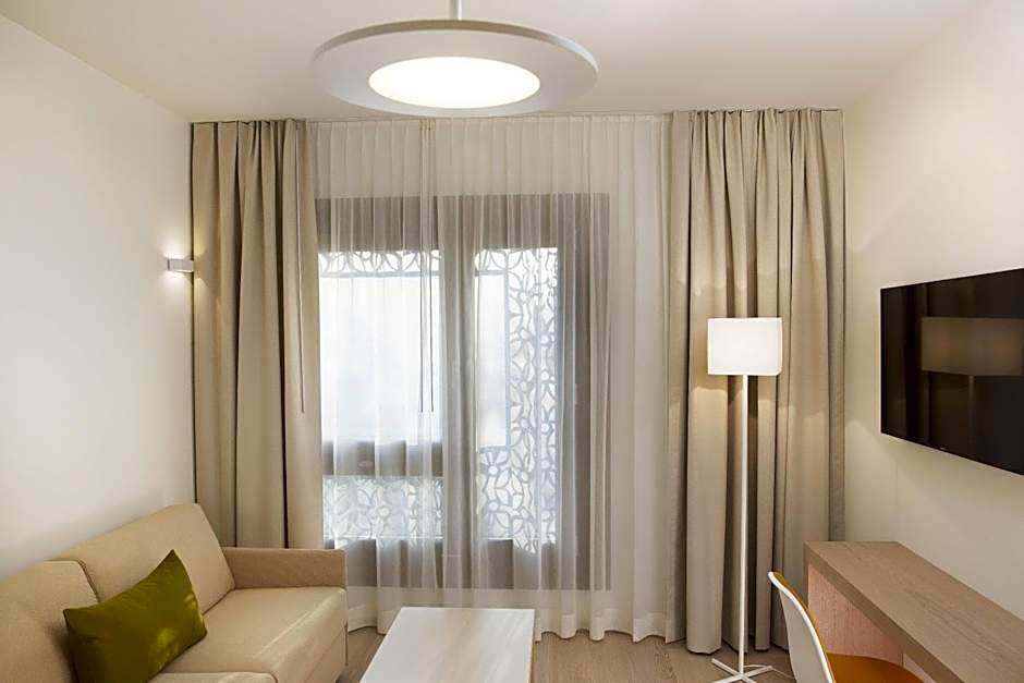 The Passage - Urban Retreat