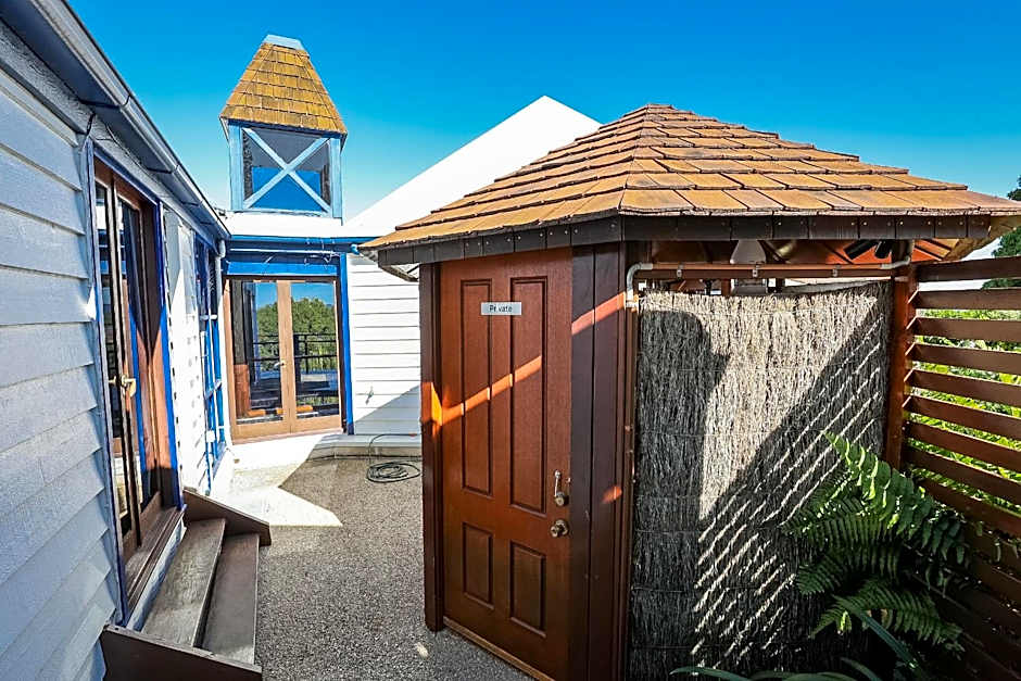 1770 Sovereign Lodge Retreat