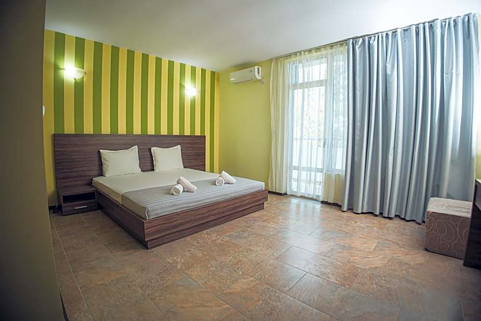 Photo 1 of 19 of Хотел и Вили Марая