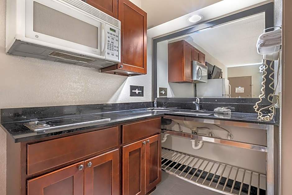 Red Roof Inn Houston Brookhollow