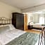 Chalet du Village - Rustic charm, lake - beach access