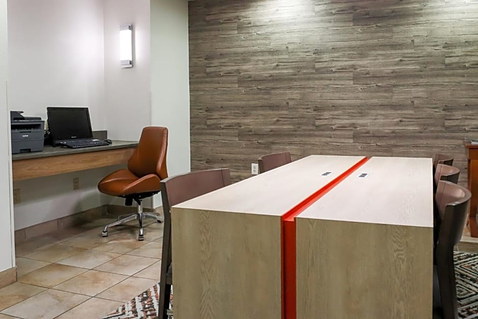 Candlewood Suites Richmond Airport Hotel By IHG