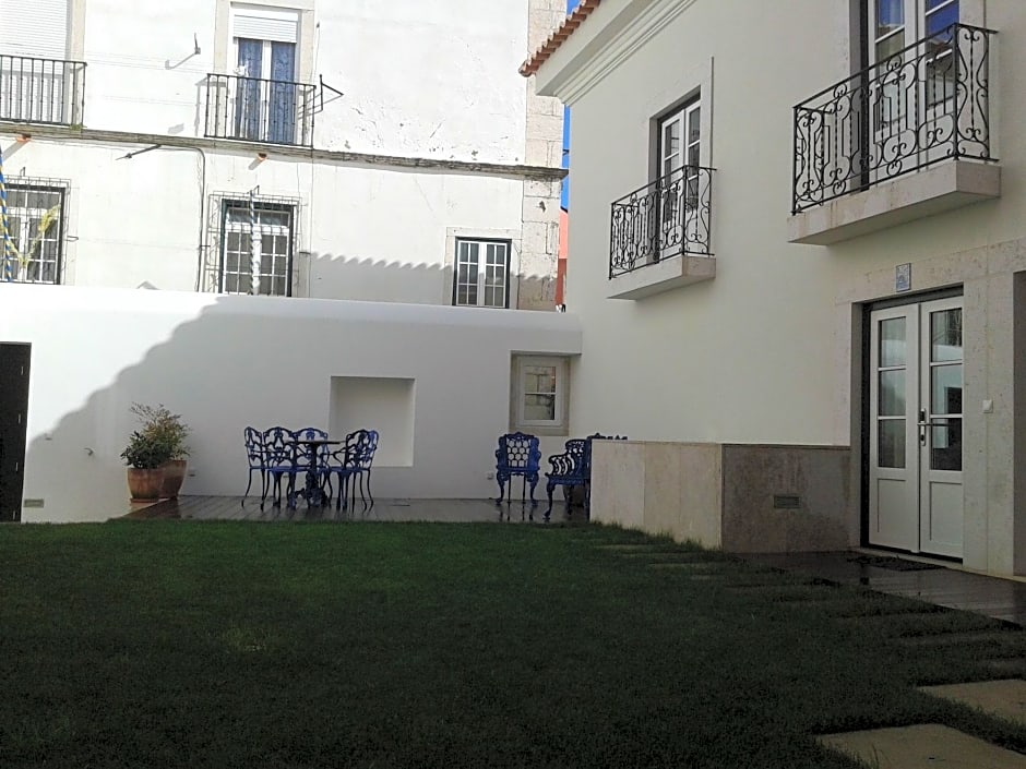 Alma Moura Residences