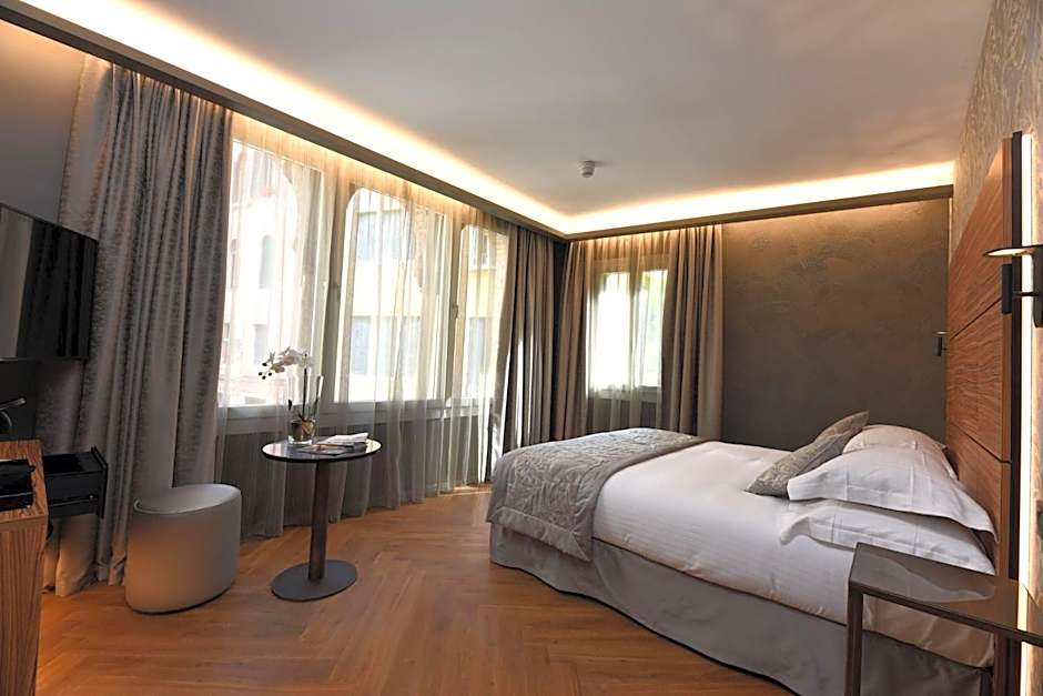Rosa Salva Hotel