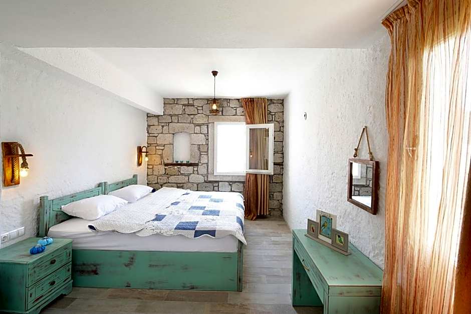 Monat Otel Alaçatı