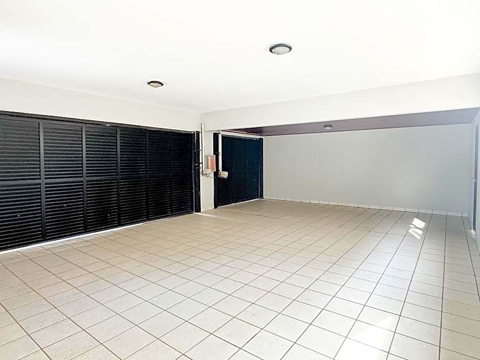 Casa de Frente pro Mar com Piscina - PLH004