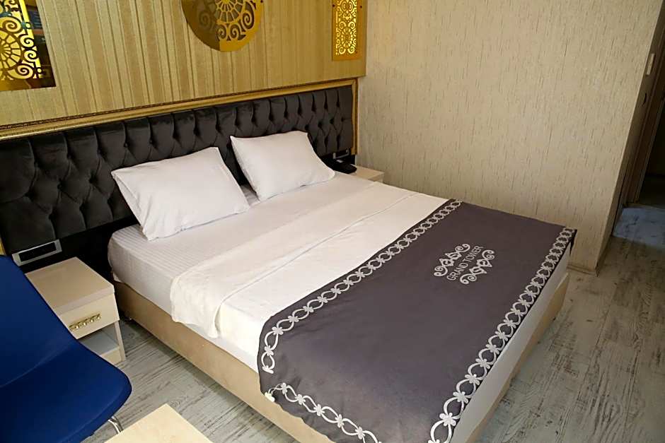 The Grand Tower Hotel