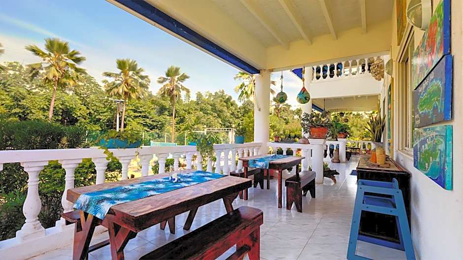 Hosteria Mar y Sol