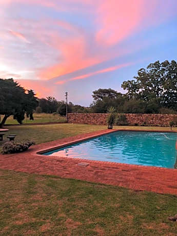 At The Rocks Country Estate