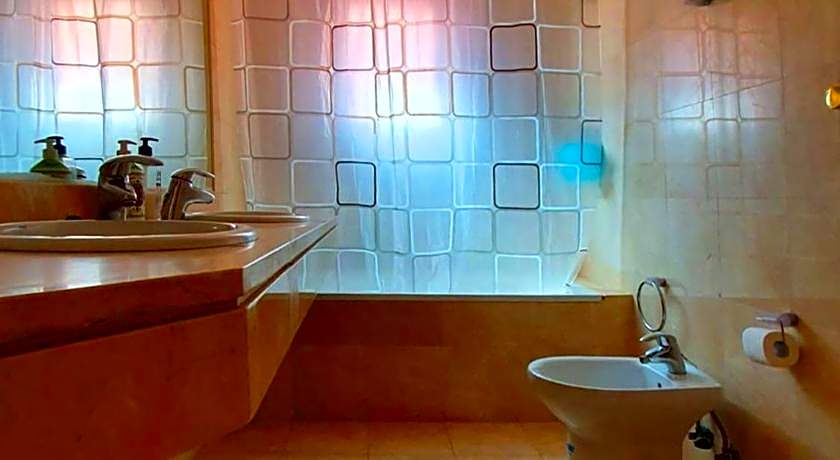 FUENCARRAL BARCELO Apartaments PARKING TPH