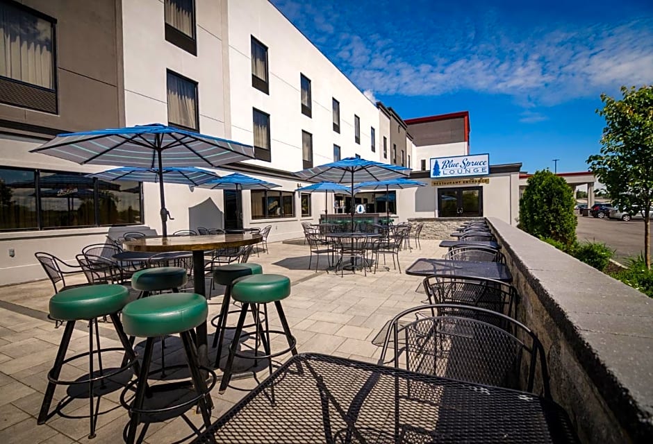 Holiday Inn & Suites Syracuse Airport - Liverpool, an IHG Hotel