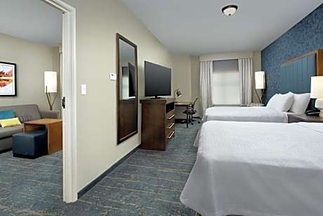 One-Bedroom Queen Suite with Two Queen Beds - Non-Smoking