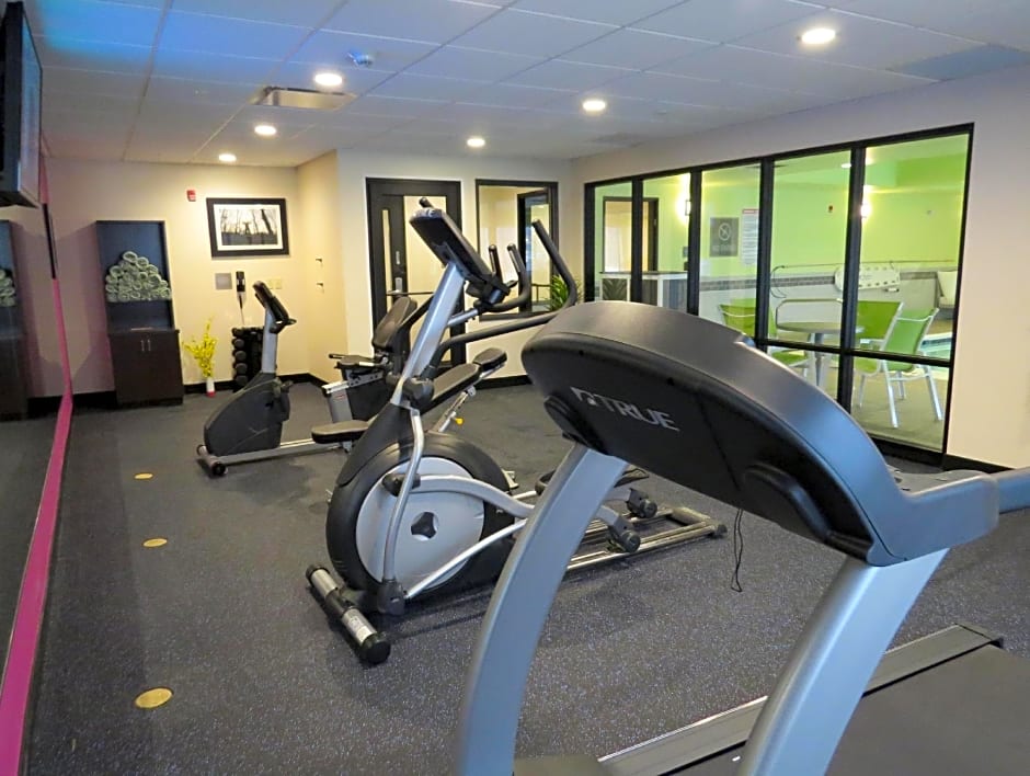 Spark by Hilton Erie