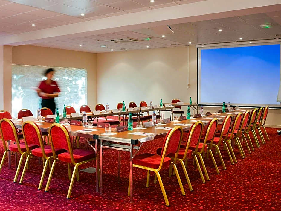 Hotel Mercure Lyon L Isle D Abeau
