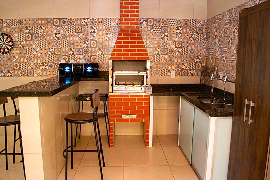 Casa com 2 Quartos e Varanda Gourmet