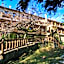 Pigi Tarlampa Hotel