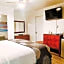 Oceanside Inn & Suites, a Days Inn by Wyndham