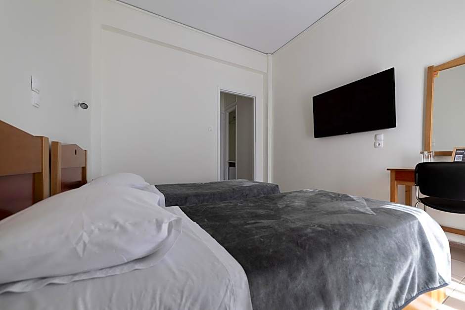 Zdjęcie 1 z 10 — Budget 2 Beds