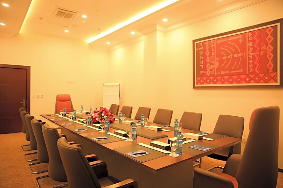 Swiss Inn Nexus Hotel