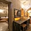 Doctor's Cave Suites
