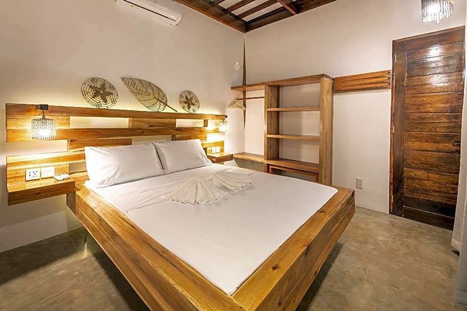 Photo 1 of 18 of Luxury Villa