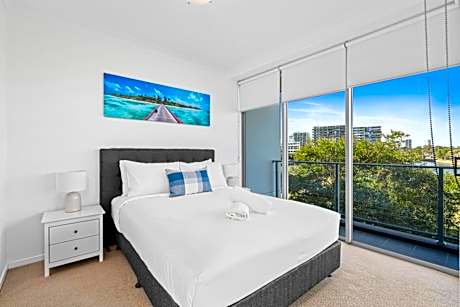 Harbour Quays Apartments