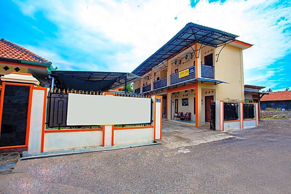 SPOT ON 2875 Kost Pandawa Syariah