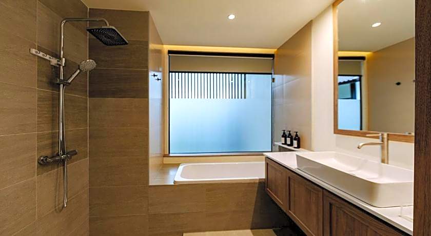 Shanti-Retreat Hotel