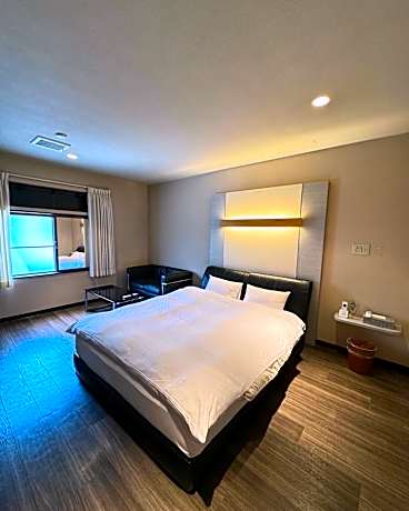 Deluxe Double Room with Extra Bed