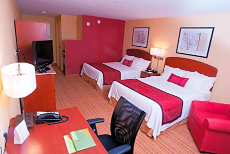 Queen Room with Two Queen Beds and Roll-in Shower - Mobility and Hearing Accessible