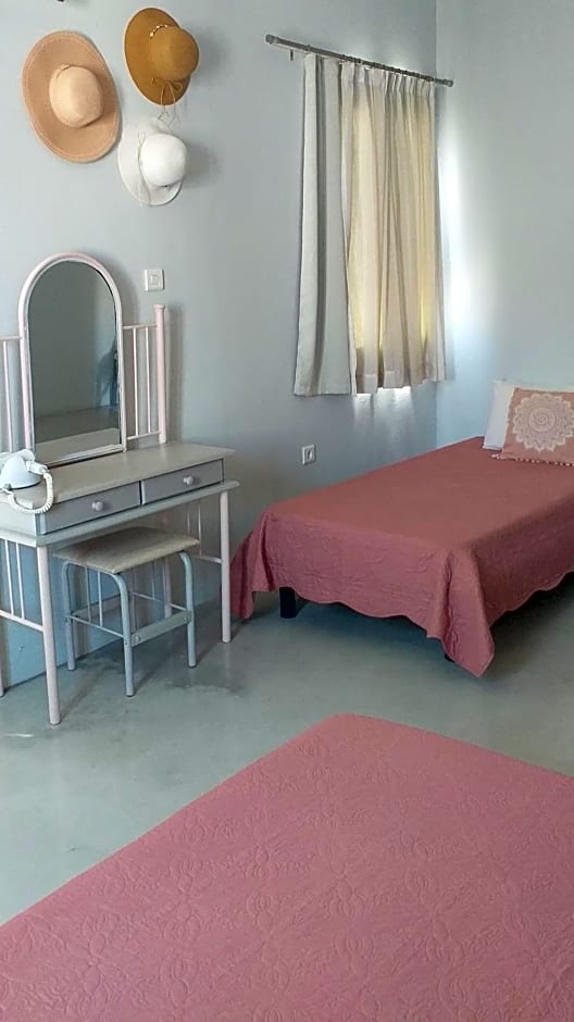 Passos Rooms – Parikia, UT